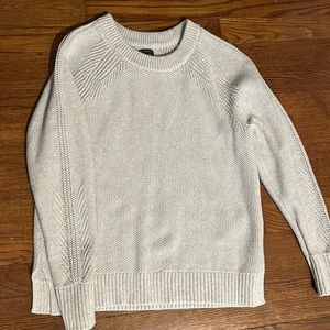 Gap sweater